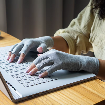 Guanti di Compressione per Alleviare Naturalmente i Dolori Articolari